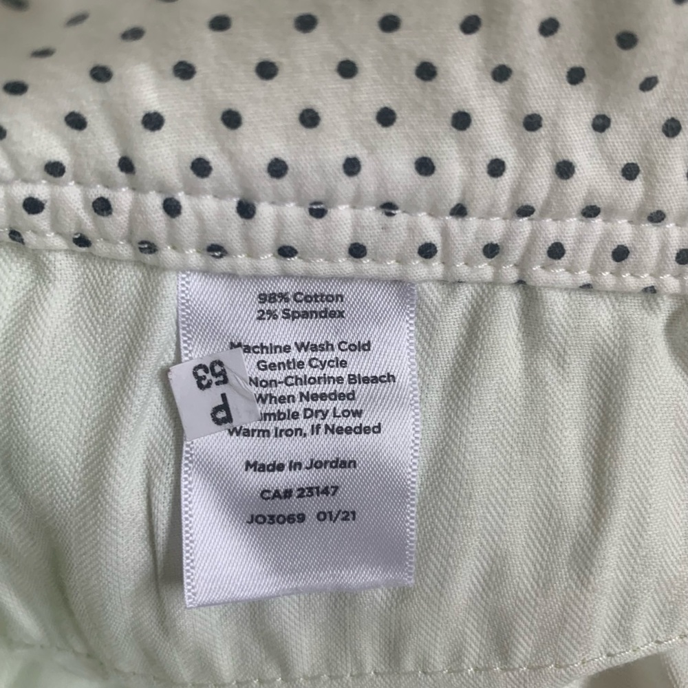 Talbots Perfect 9” shorts - Picture 5 of 6